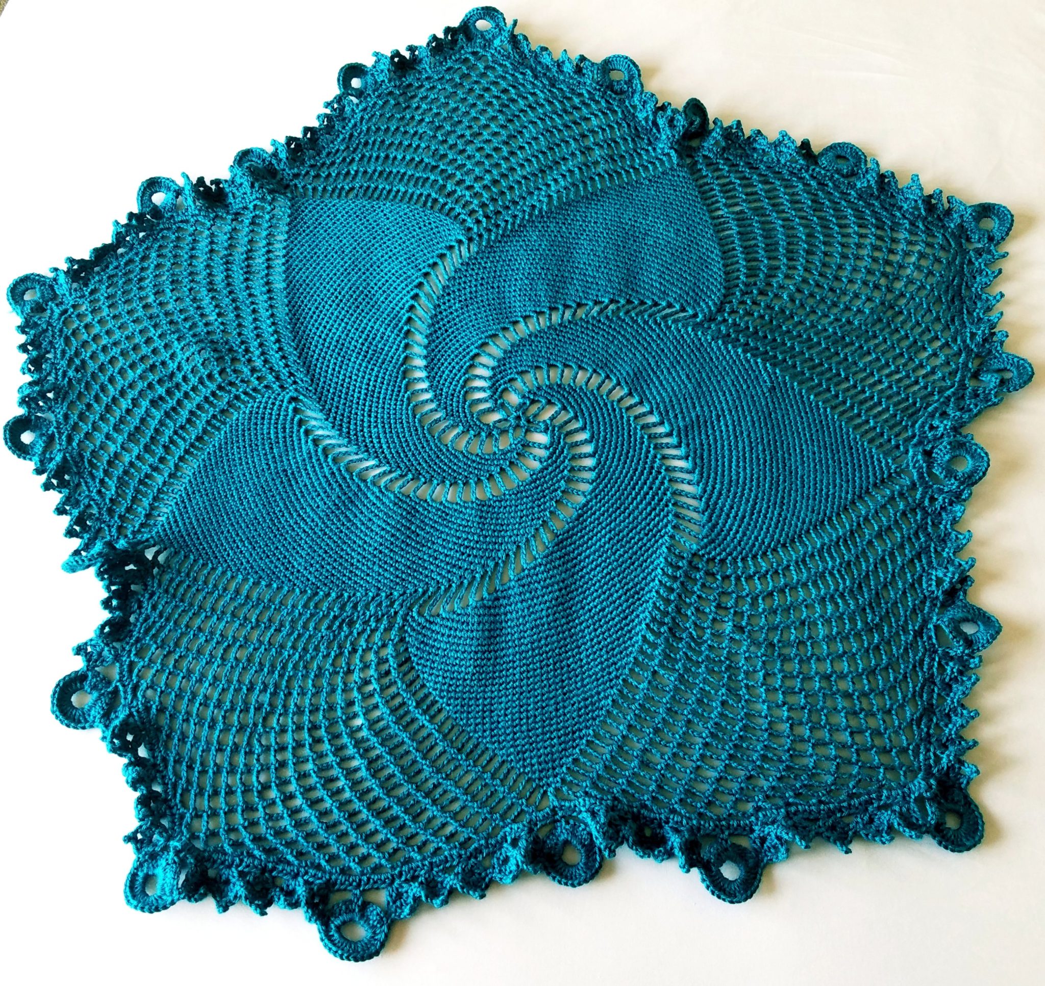 Mandala throw HandmadebyRaine