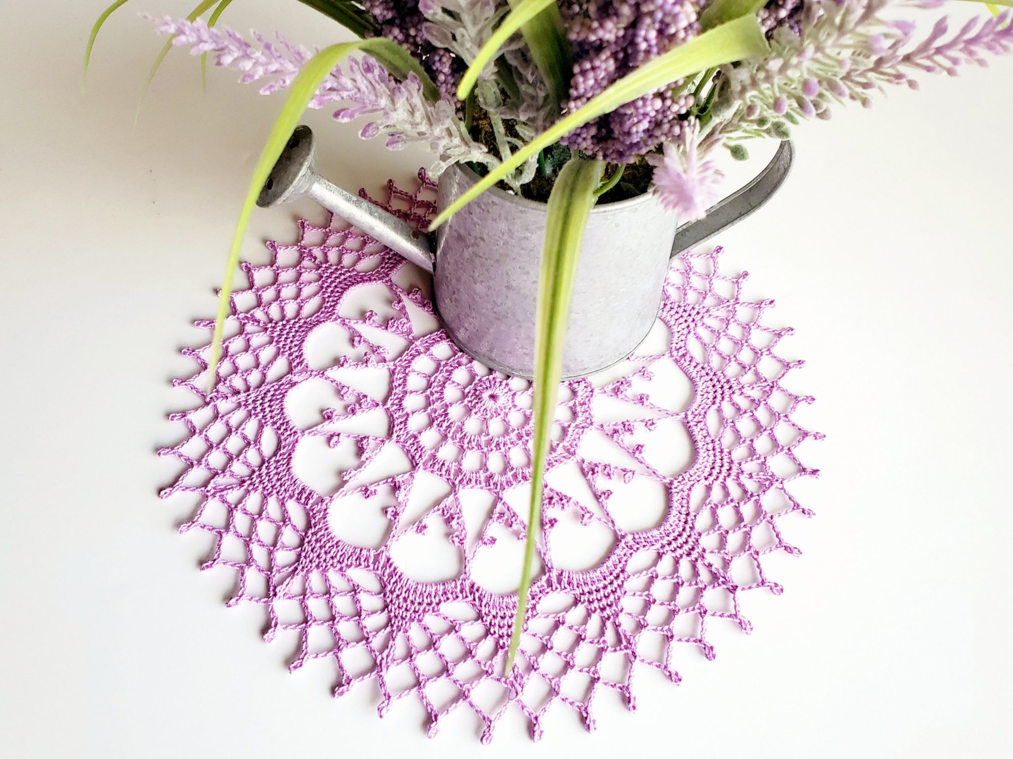 Canvas Print Delicate lace doily pattern 