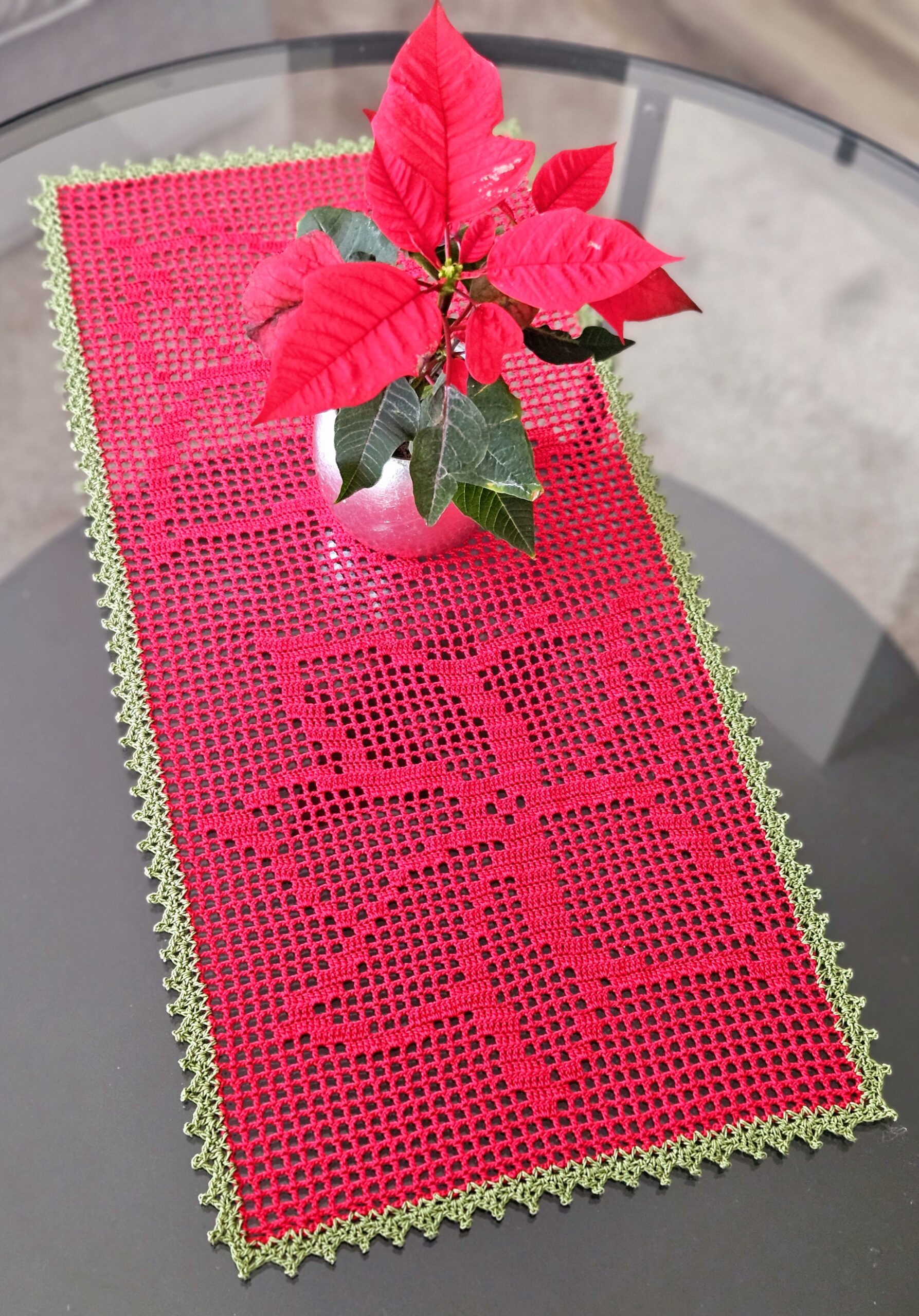 Poinsettia Table Runner HandmadebyRaine